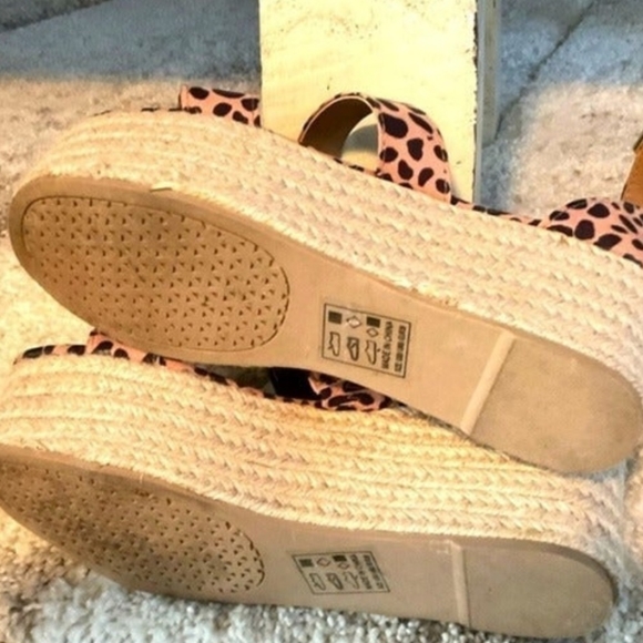 Cheetah (Leopard) Wedge Espidrille Strappy Sandals, 9 - Picture 5 of 5